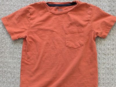 Toddler boys size (5) 100% cotton pocket tee shirt in orange