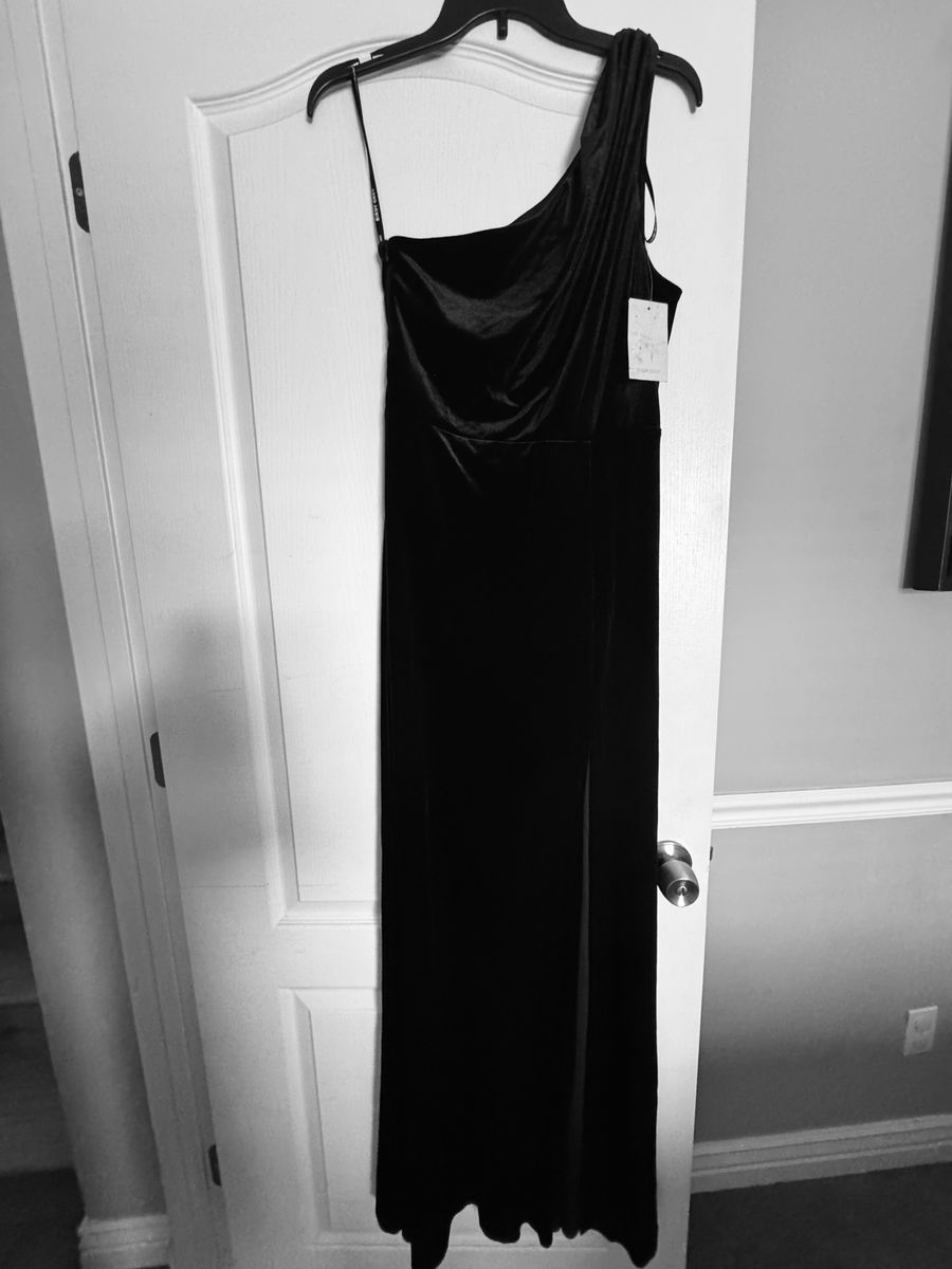 New Black Velvet One-Shoulder Formal Gown with Thigh Split. Size M