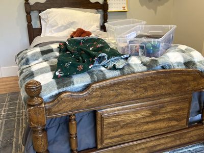 Twin bed old wooden frame with slats NO MATTRESS!!