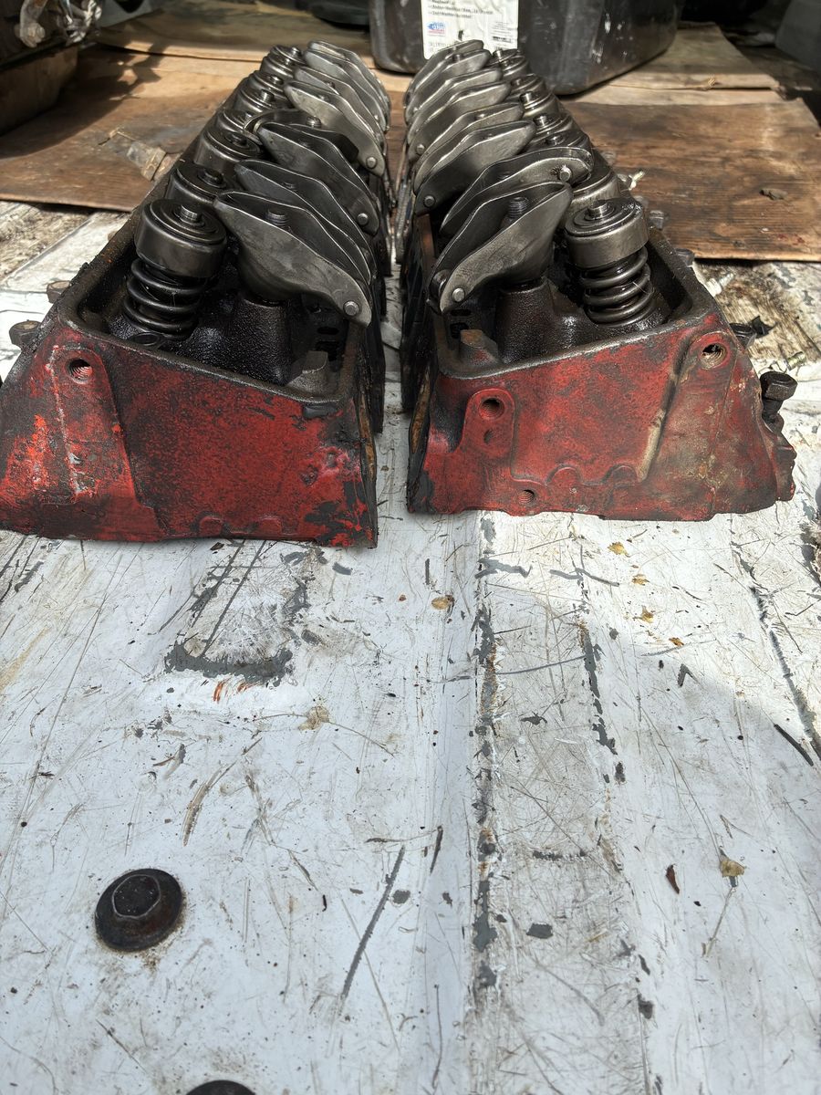 69-70 CHEVY HP SBC HEADS # 3927186