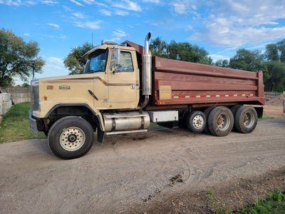 4 Axle Autocar Dumptruck