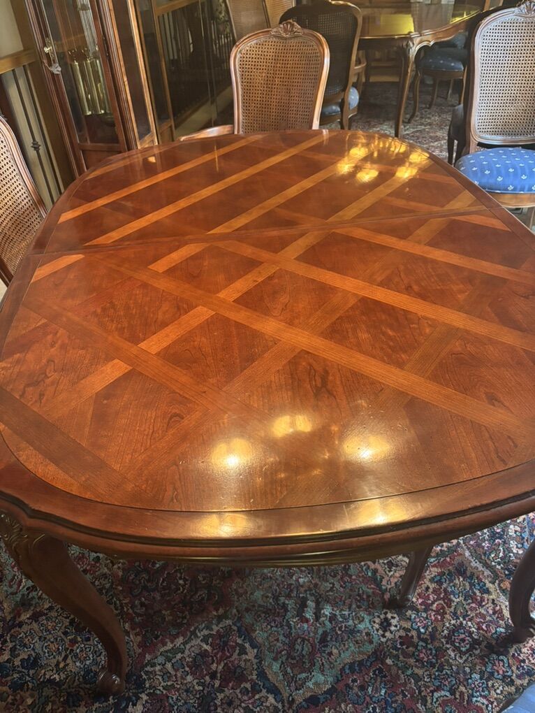 Century Dining Table With 2 Leafs & 6 Cane Chairs