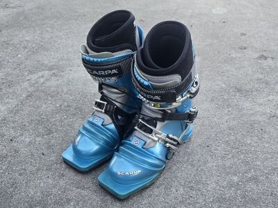 Kids Scarpa Telemark Sz. 3-4 Ski Boots 3 Pin 75mm