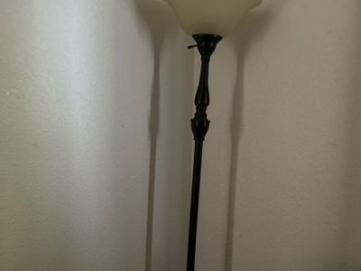 Floor lamp