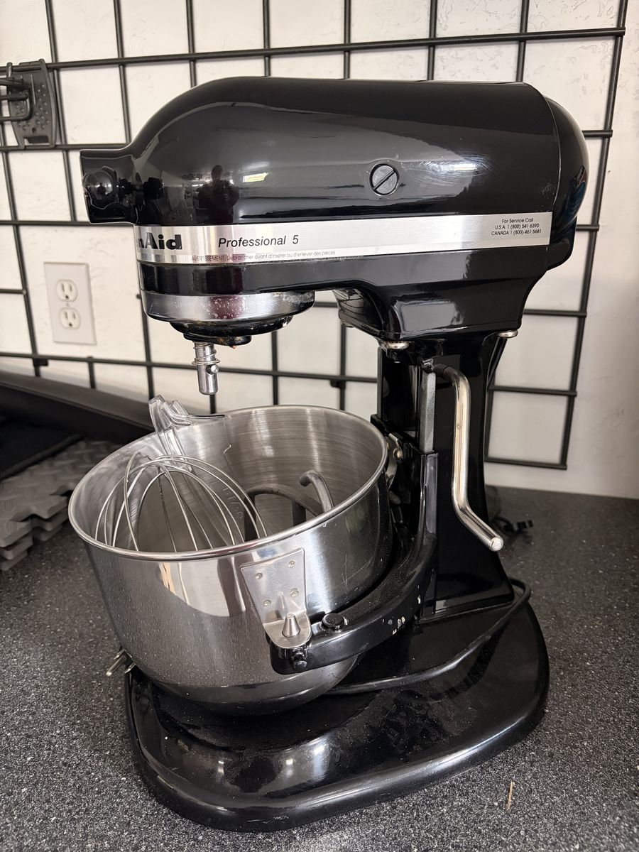 KitchenAid Professional 5 – Black – Excellent Condition – $180 (Holladay)