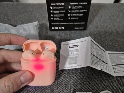New Bluetooth wireless earphones / earbuds