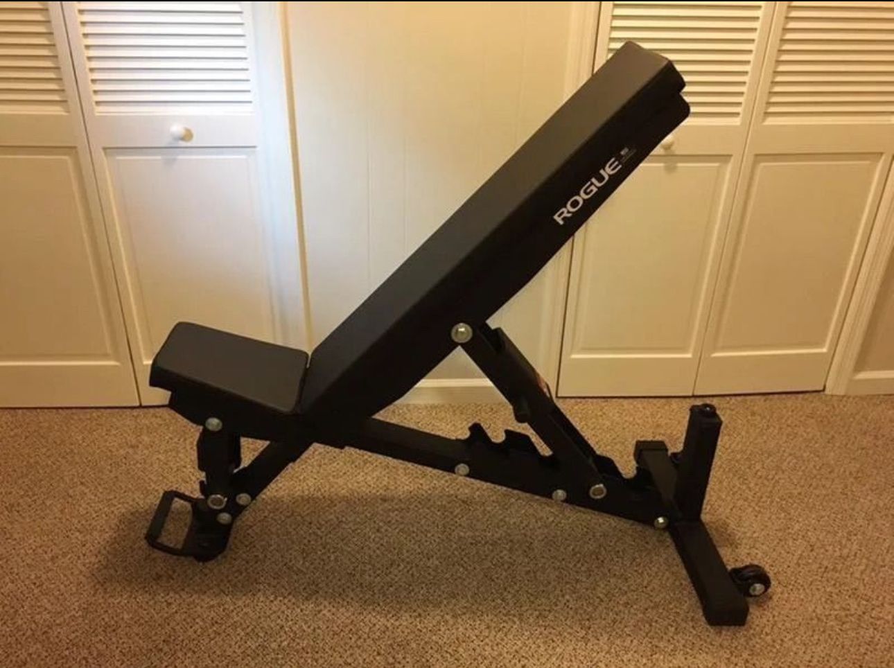 ROGUE ADJUSTABLE BENCH 2.0