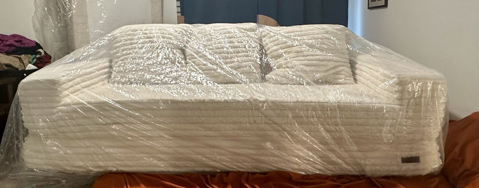 Brand New MAXYOYO White Corduroy Modular Floor Sofa / Cloud Couch – Sealed!
