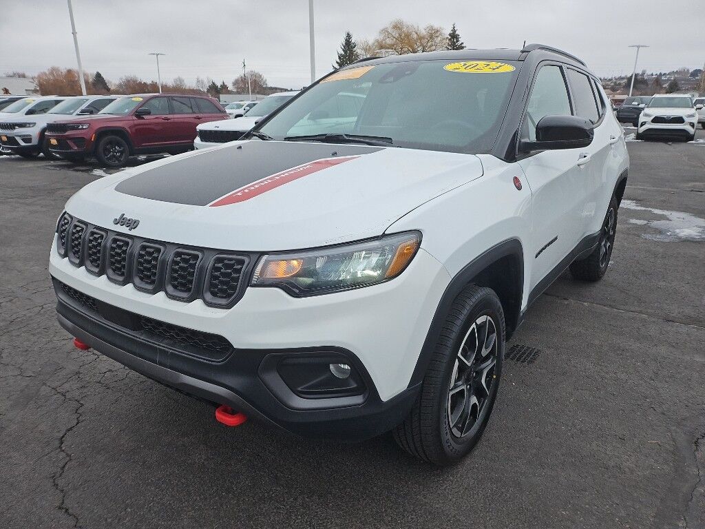 2024 Jeep Compass Trailhawk
