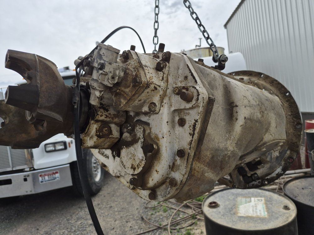 Eaton Fuller 9 speed transmission