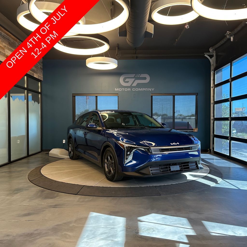 2025 Kia K4 LXS