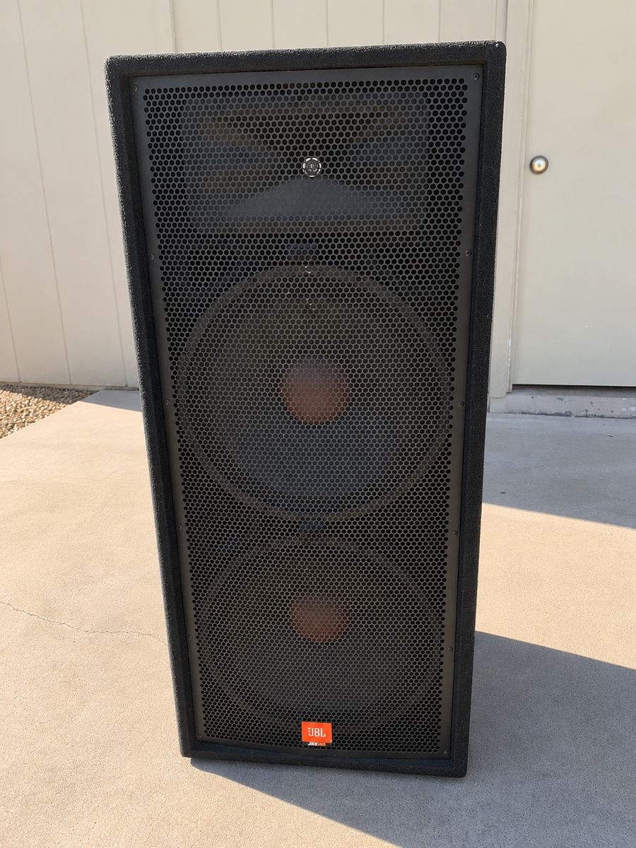 JBL Dual 15-Inch Passive PA Loudspeaker Cabinet