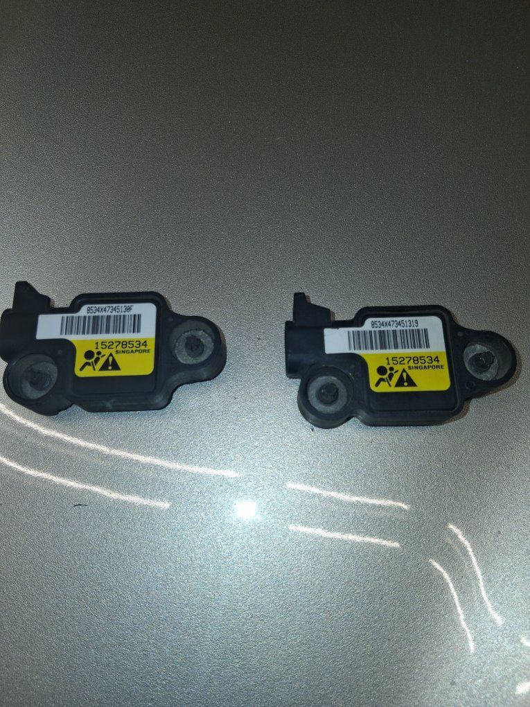 Airbag Impact Sensor Modules (2) - Part Number 15278534 - From Singapore