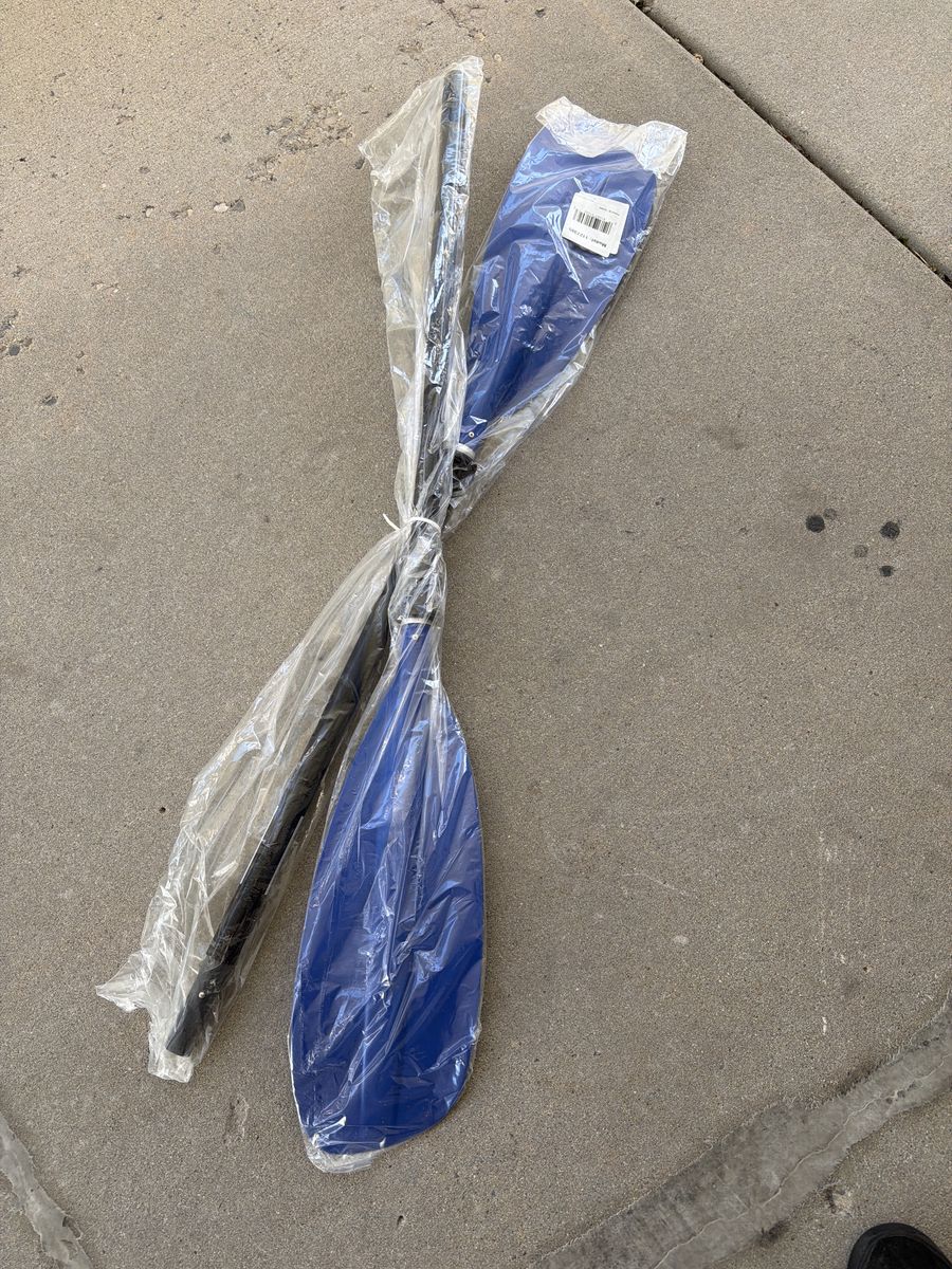 2  brand new bolo Kayak paddles 230 cm long