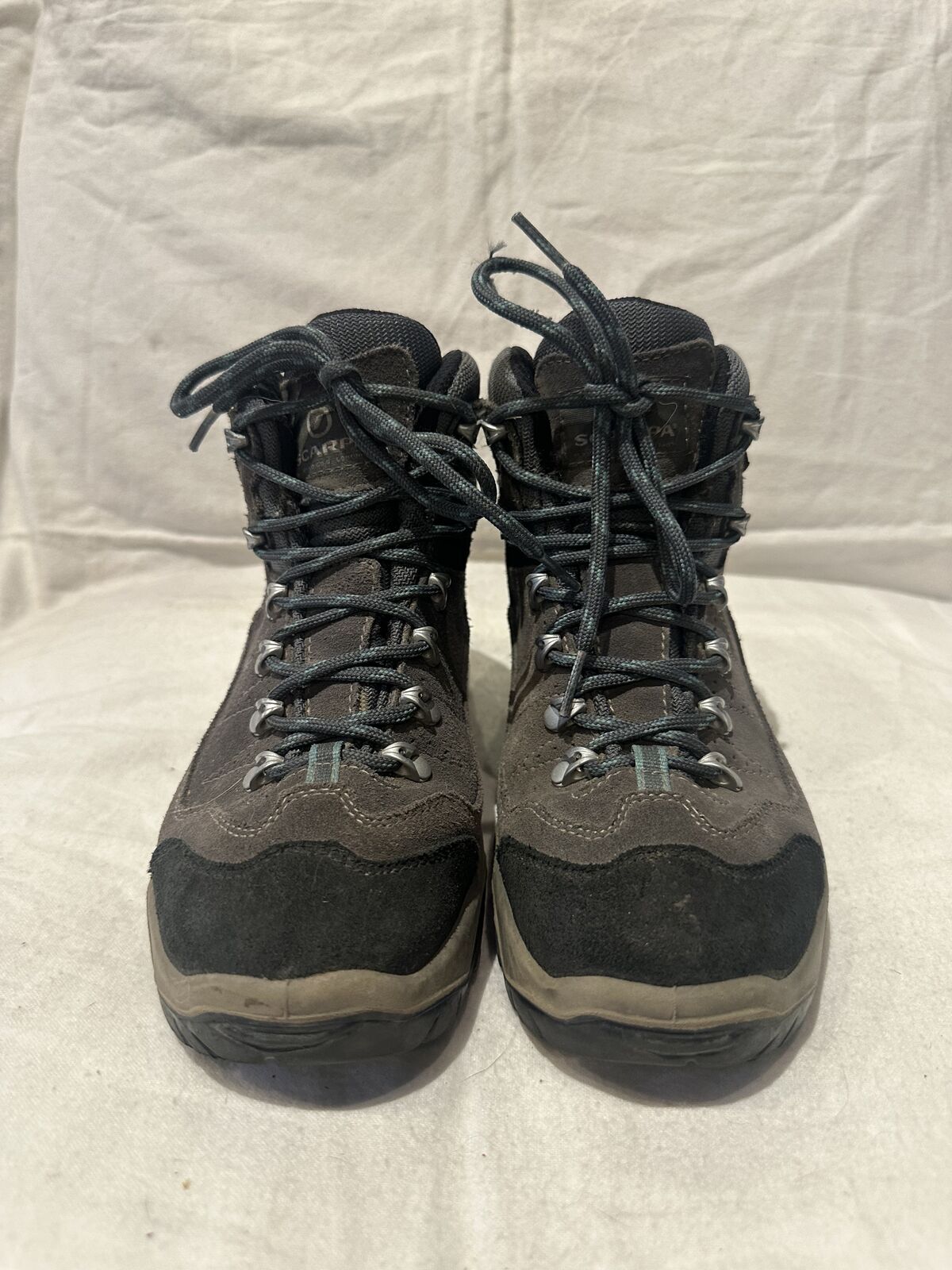 Scarpa Youth Size 6 Gray Gore-Tex Hiking Boots
