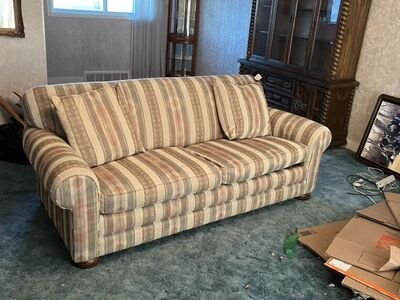 La-Z-Boy Queen Sleeper Sofa