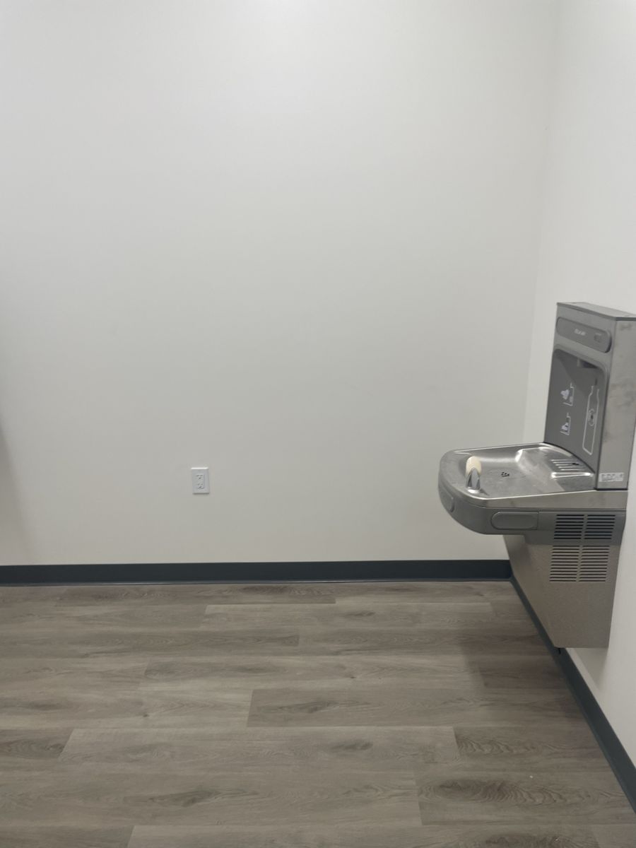 Main image 19