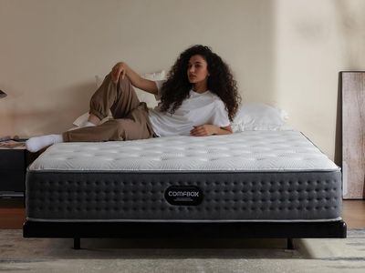 king mattress nice en clean no stains.