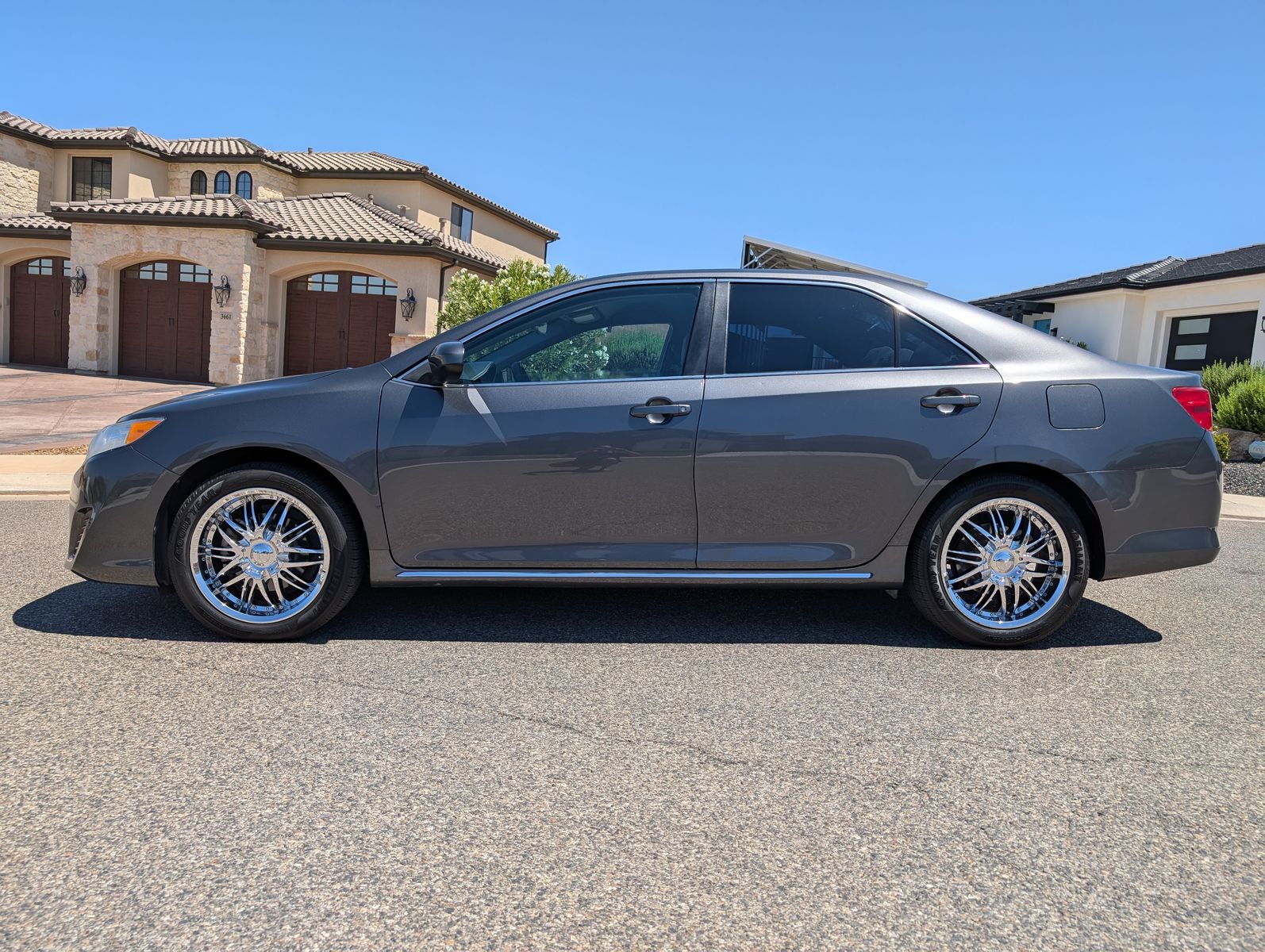 2012 TOYOTA CAMRY LE