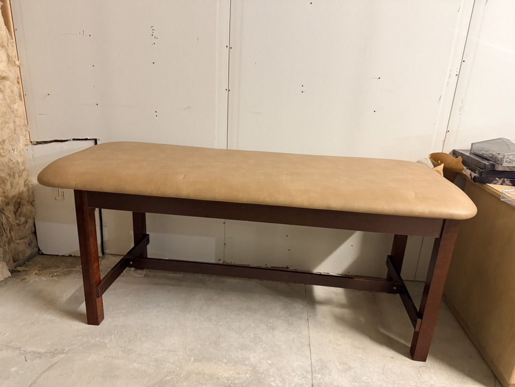 Chiropracter Table