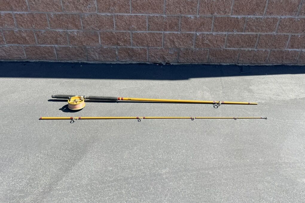 Vintage 14 Foot Lamiglas Rod Surfcasting Reel