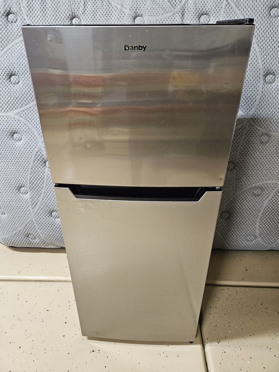 Refrigerator for sale