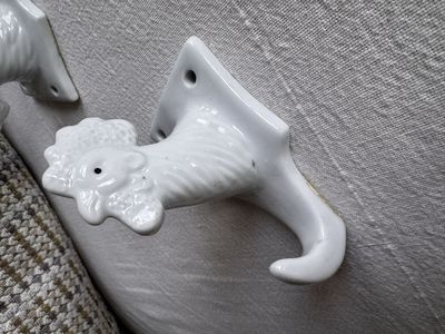 Vintage White Ceramic Rooster Wall Hooks Set of 2 Farmhouse Decor