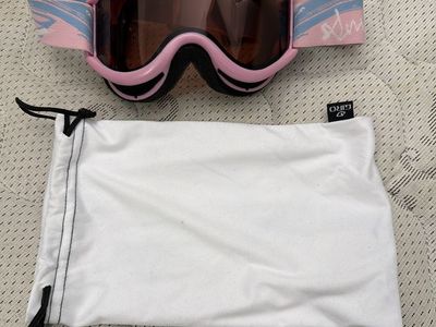 Smith Optics Pink Snow Goggles with Brown Lens - Girls' Ski/Snowboard Eyewear with Giro Pouch