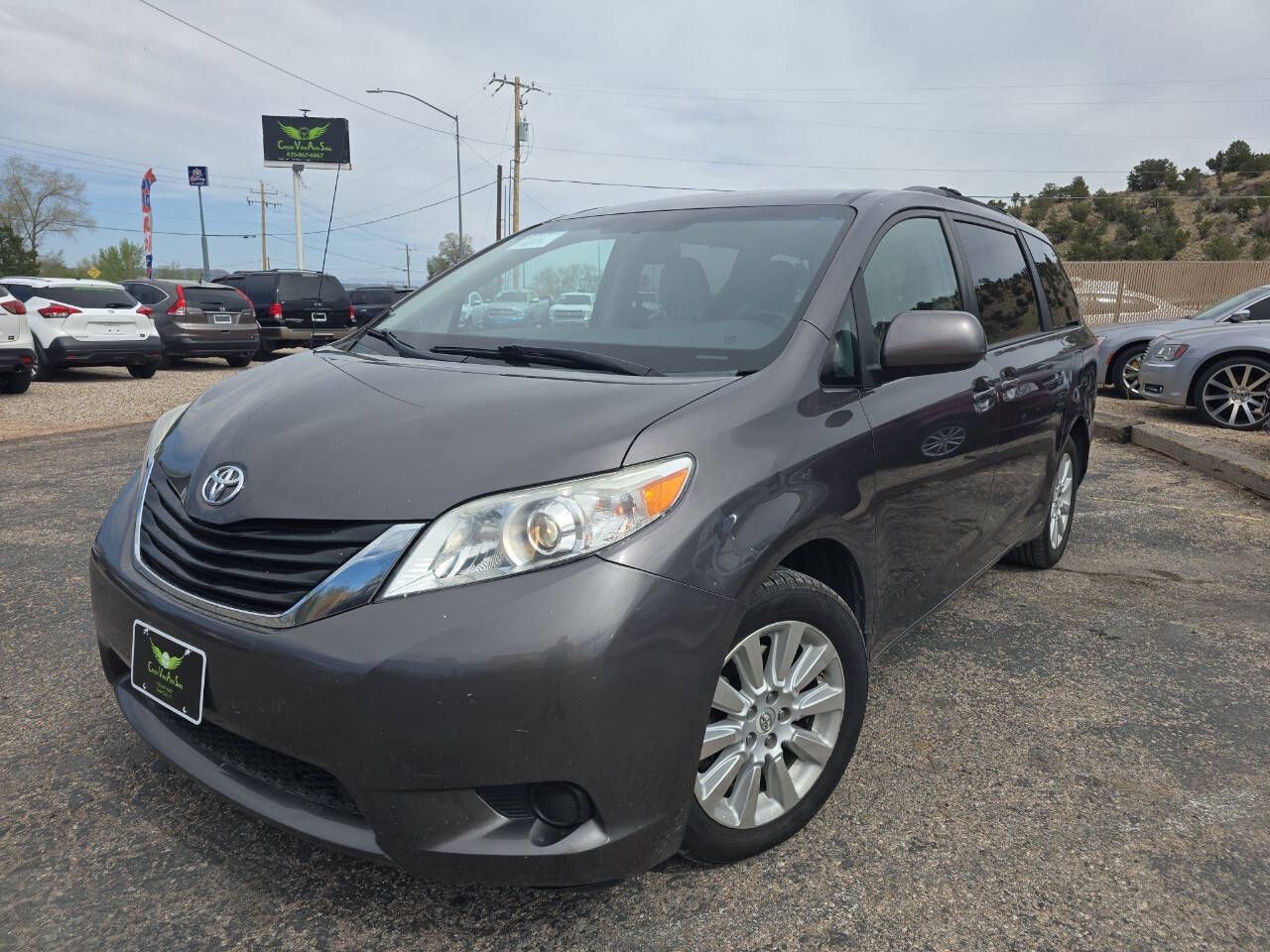 2012 TOYOTA SIENNA LE 7-Passenger
