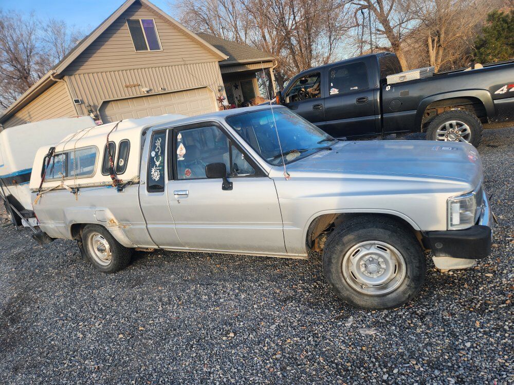 Toyota SR5  pick up with SR22 engine 5 speed 155k