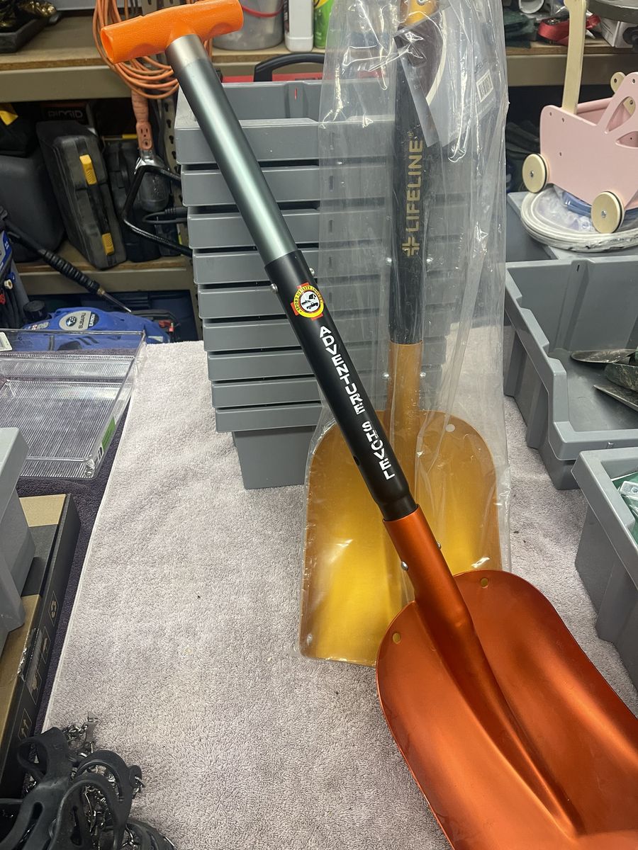 Lifeline Collapsible Shovels (2)