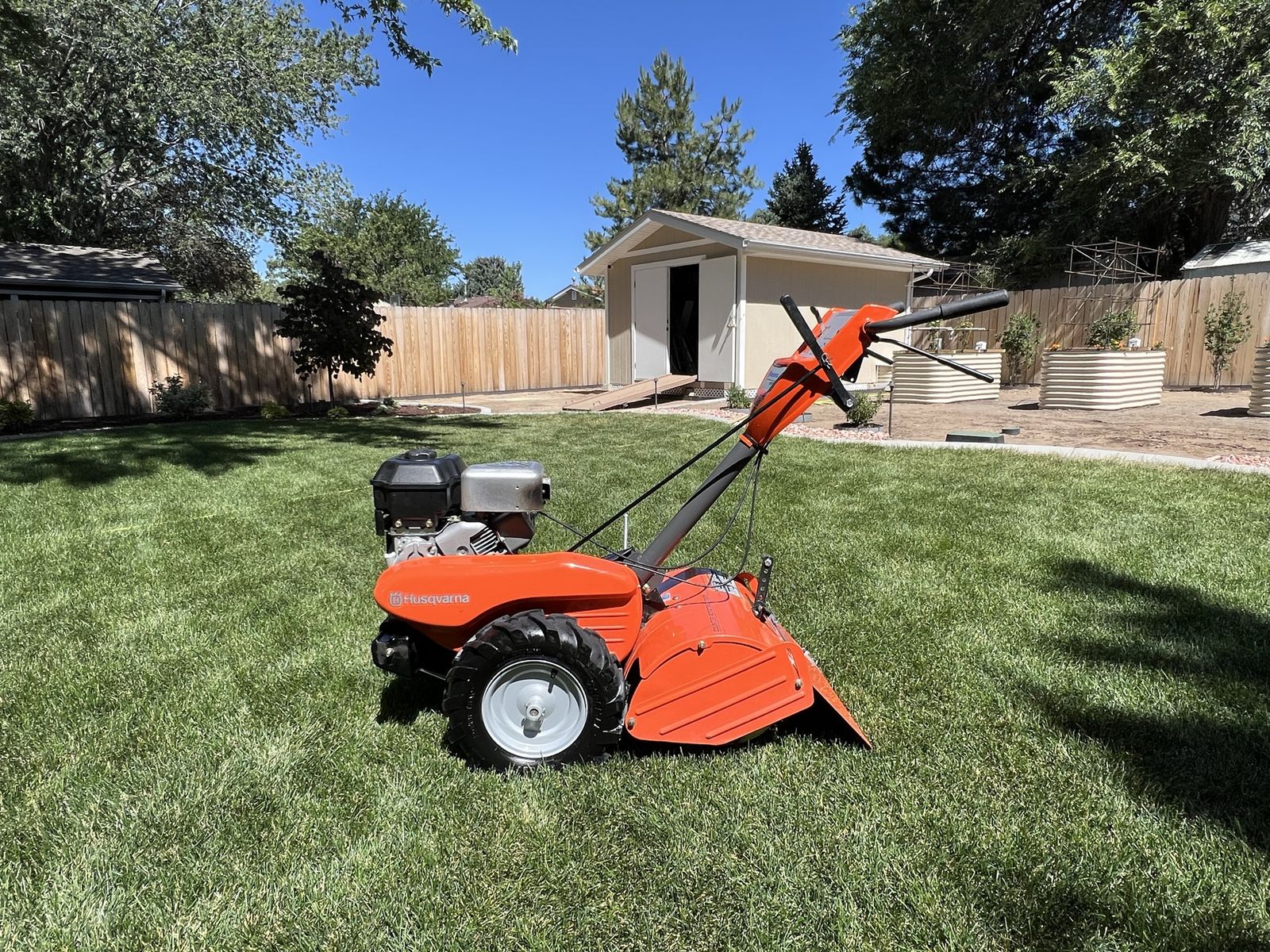 Husqvarna 650 RTT 17" Tiller - Excellent Condition