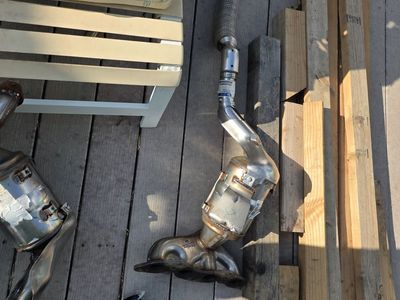 Ford EcoSport Catalytic Converter with Exhaust Manifold GN1Z-5G232-C (2018-2022)