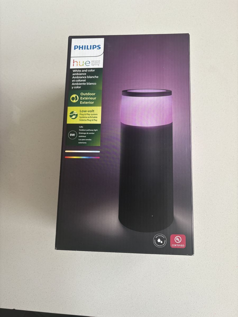 NW  Philips Calla Outdoor Plug In Color Changing LED Smart Light Extension