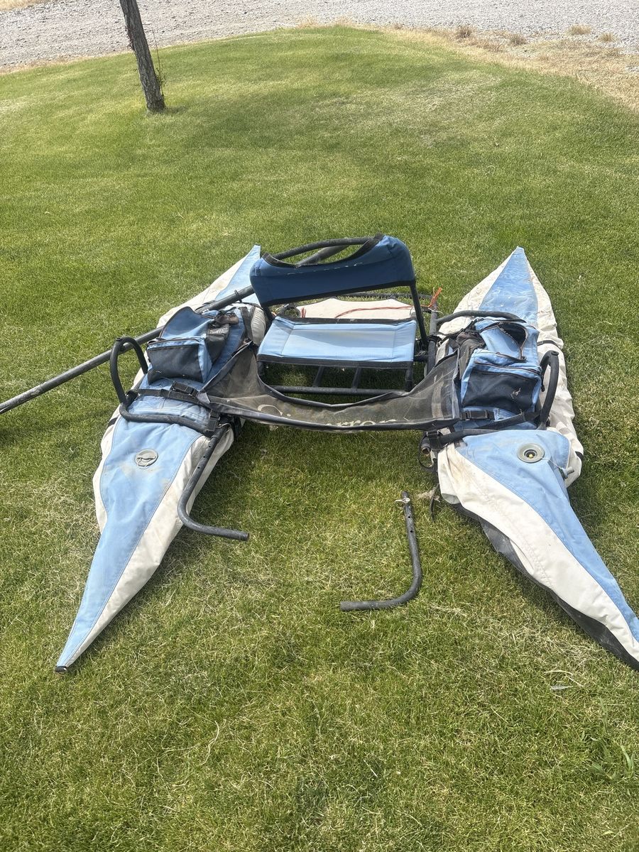 Creek Company ODC 420 Lightweight 7.5ft Personal Pontoon Boat - Blue/White
