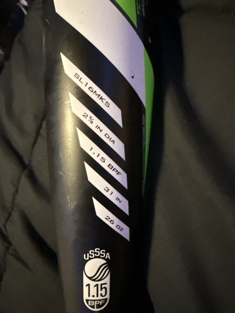 -5 Easton Mako Baseball Bat