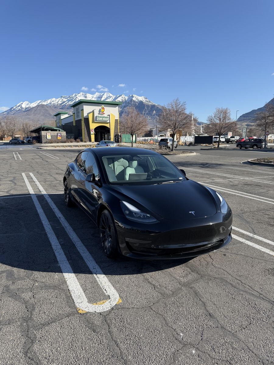2023 Tesla Model 3 Performance