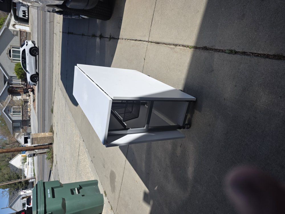 folding cutting table