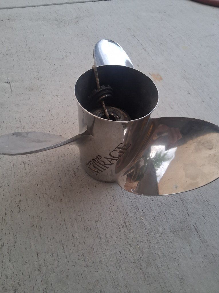 Quicksilver Mirage Stainless Steel 3-Blade Boat Propeller