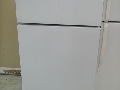 GE White Top Freezer Refrigerator~90 Day Guarantee~28 inch Wide