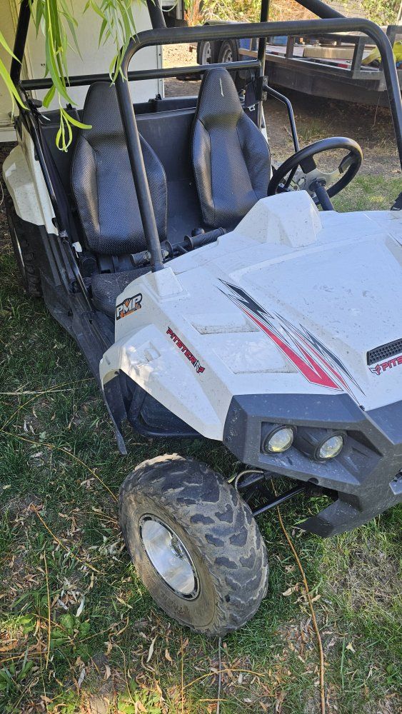 Pitster Pro  150cc Side-by-Side UTV - White, Used