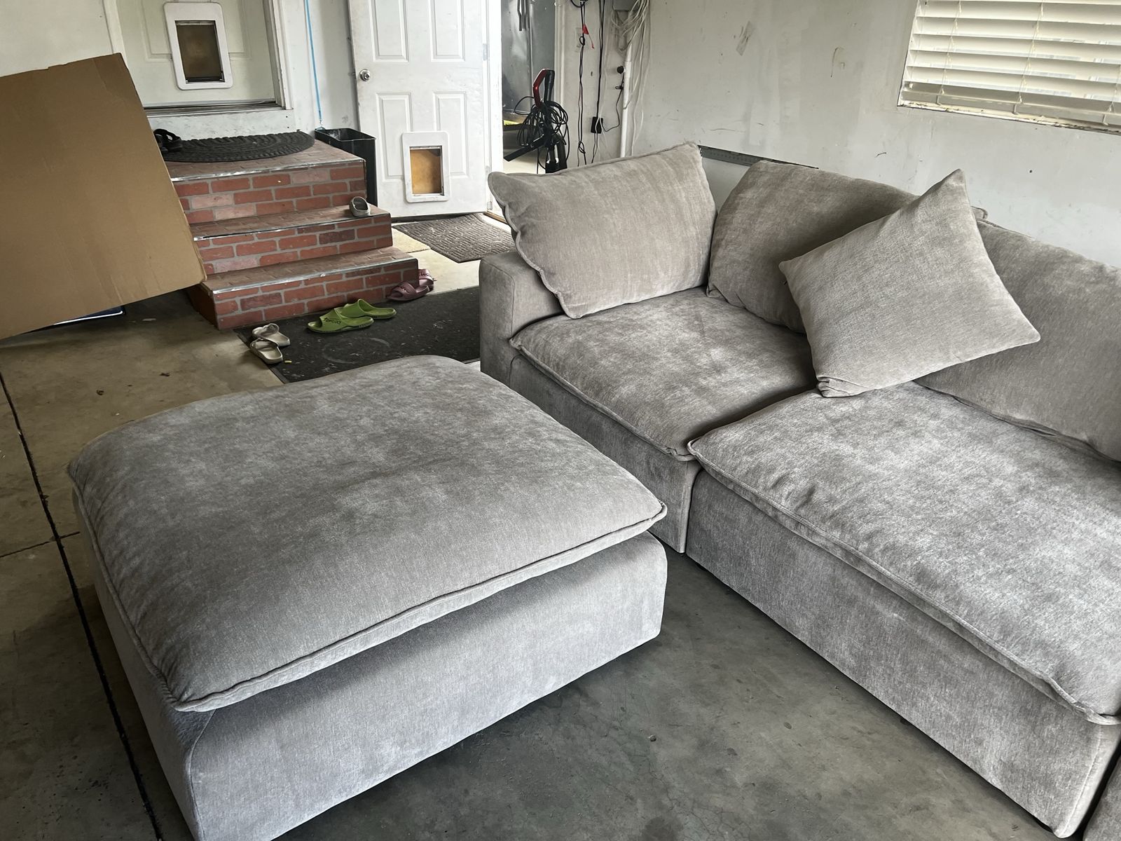 Main image 3