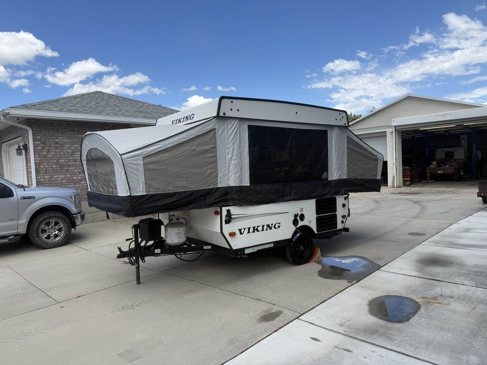 2019 Forest River Viking VK1706XLS Tent Trailer - Furnace, Fridge, 2 Full Beds, Garage Kept
