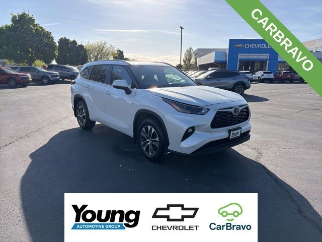 2025 Toyota Highlander XLE