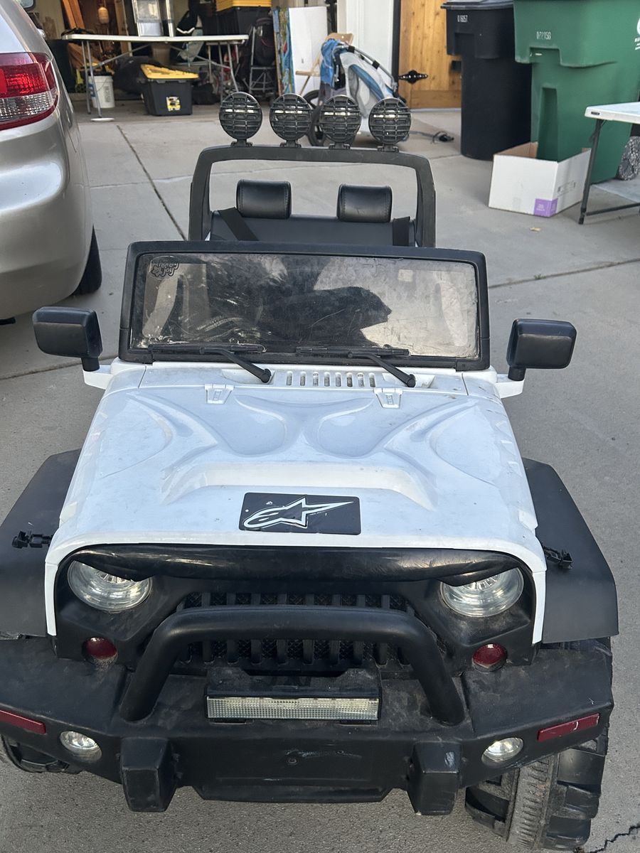 Kids jeep ride on