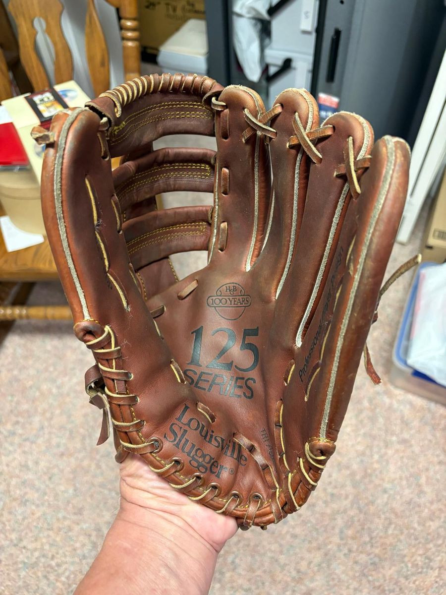 Adult baseball mitt and balls, Louisville Slugger