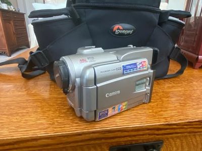 Canon Optura Pi Mini DV camcorder