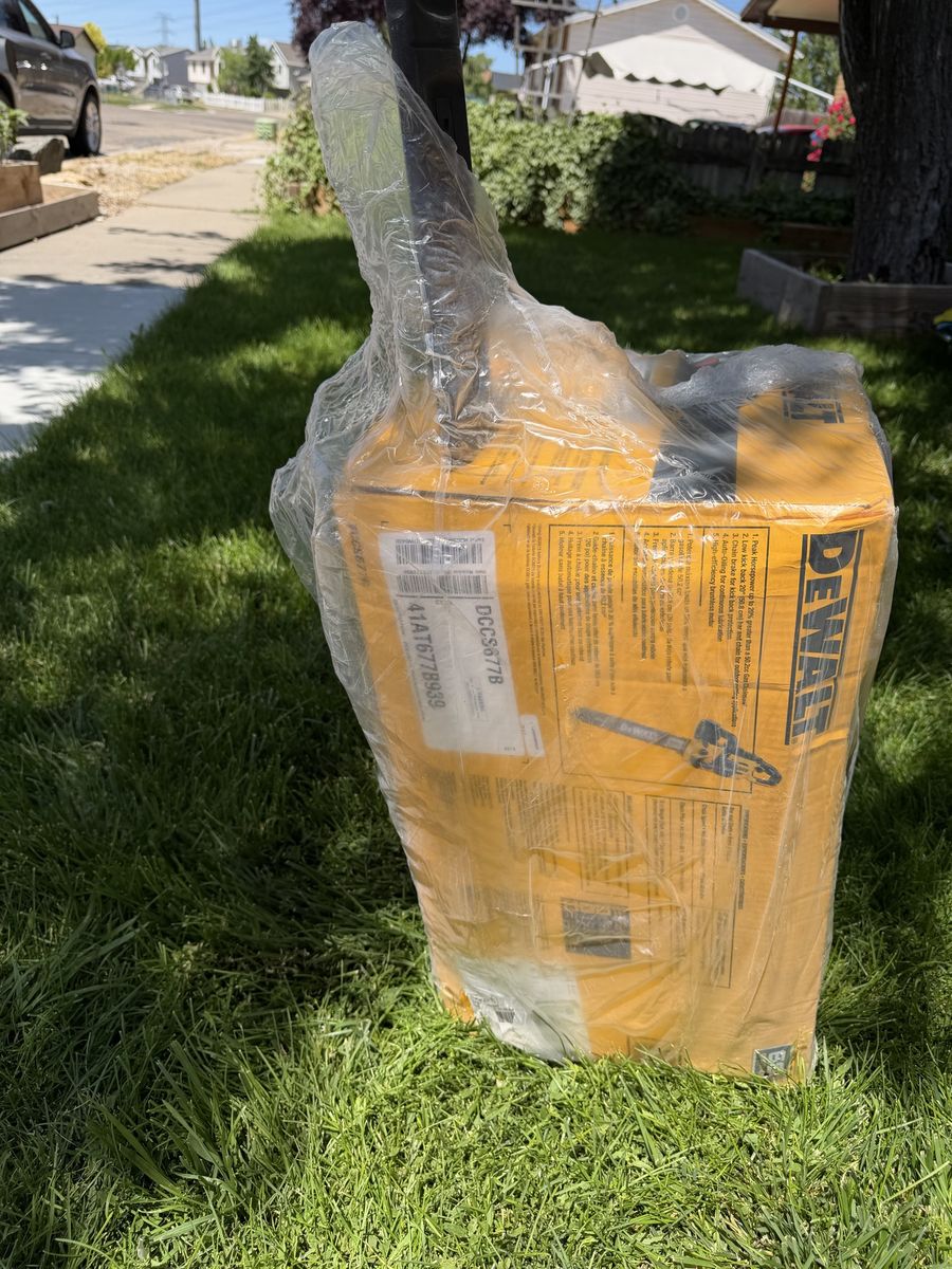 Dwalt flexvolt chainsaw