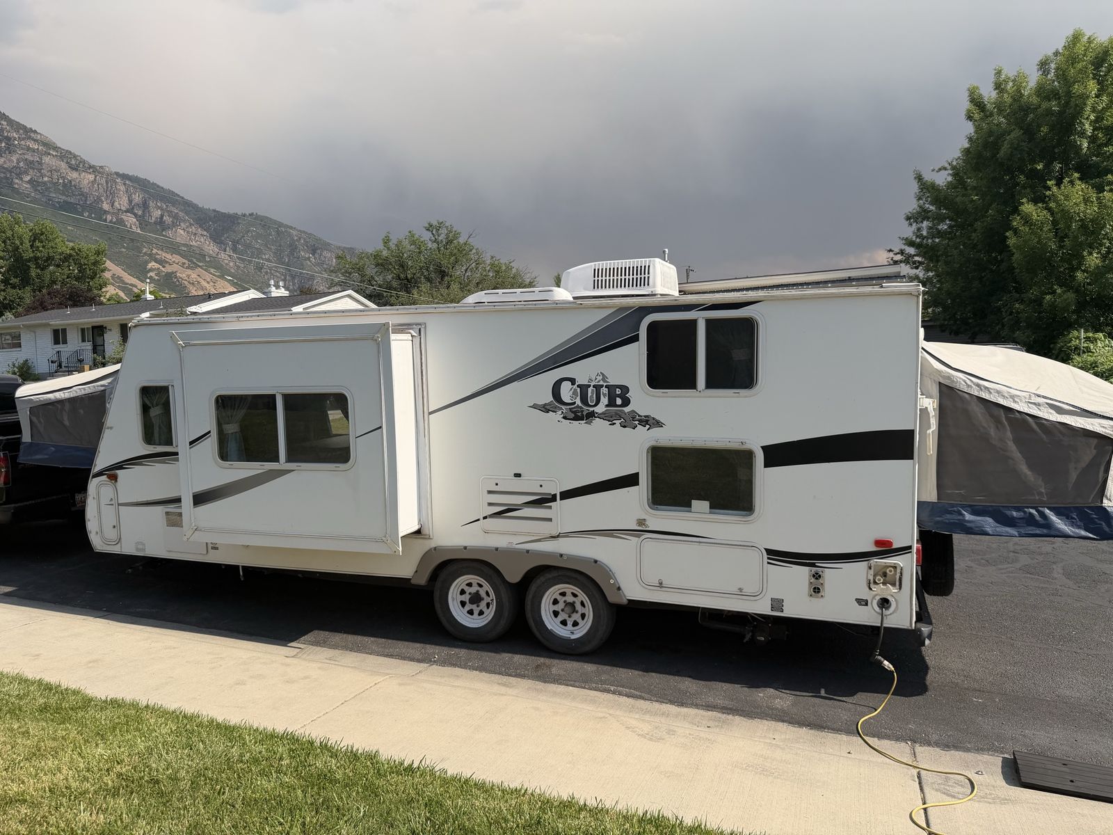 2006 Kodiak Ultra-lite 23BH Hybrid