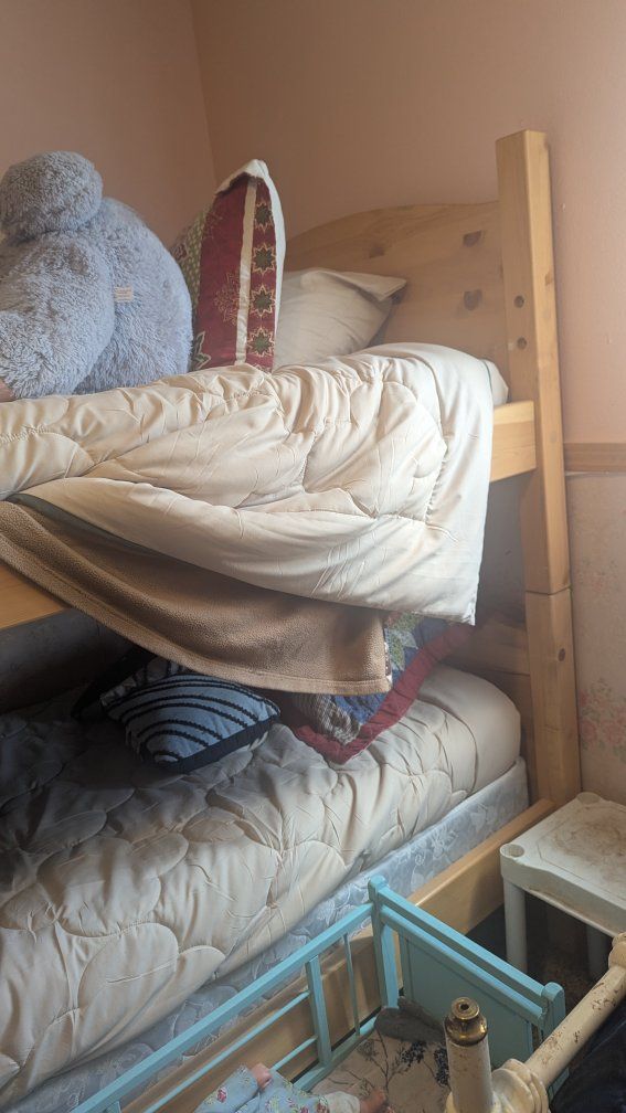 bunk beds & day bed pending